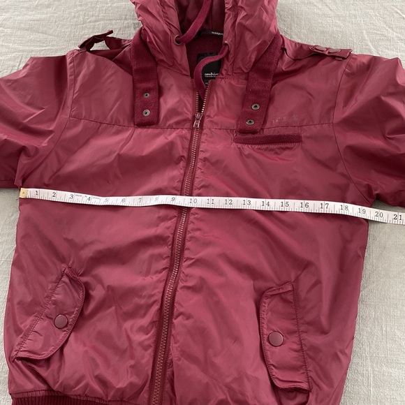 Ambiguous Jacket - Picture 8 of 10